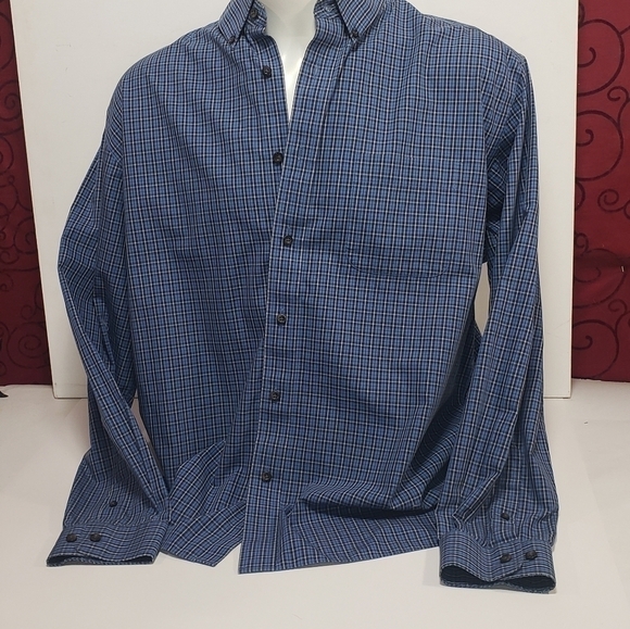 Eddie Bauer Collared Button Up - Picture 3 of 7